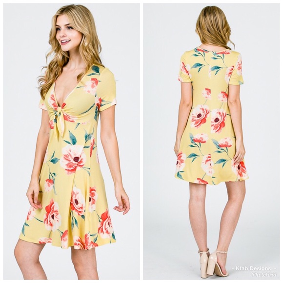 🛍LAST 1! Yellow Floral Front Knot Dress! - Picture 3 of 8